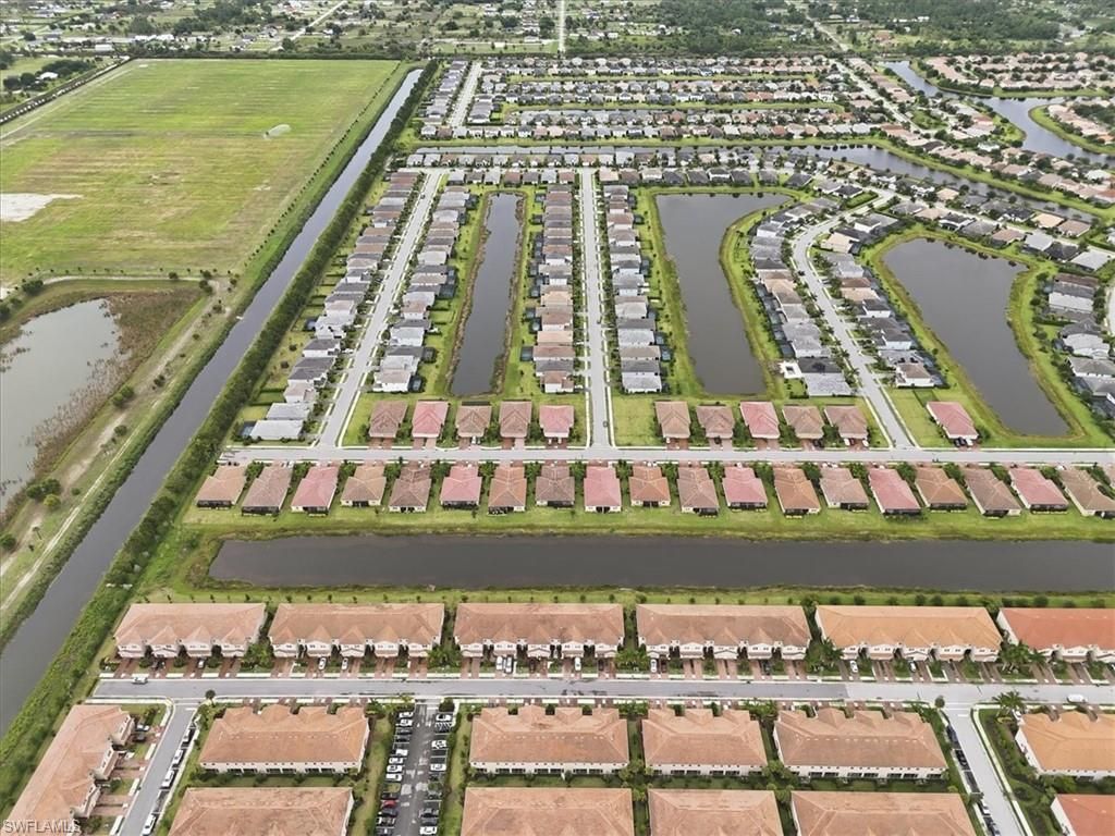 2636 Vine Ave, Naples, FL 34120 Photo