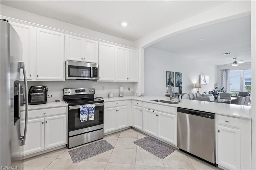 2636 Vine Ave, Naples, FL 34120 Photo