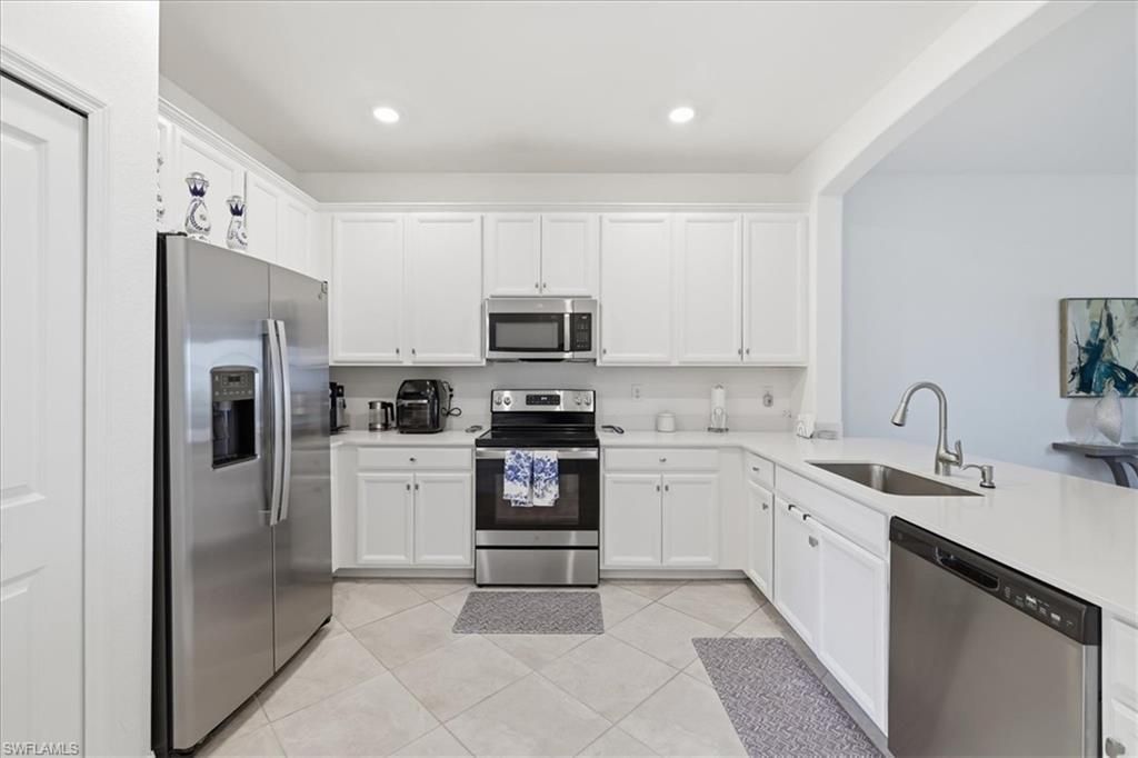 2636 Vine Ave, Naples, FL 34120 Photo
