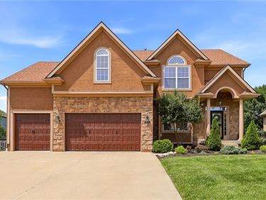2210 NE 109th Terrace, Kansas City, MO 64155