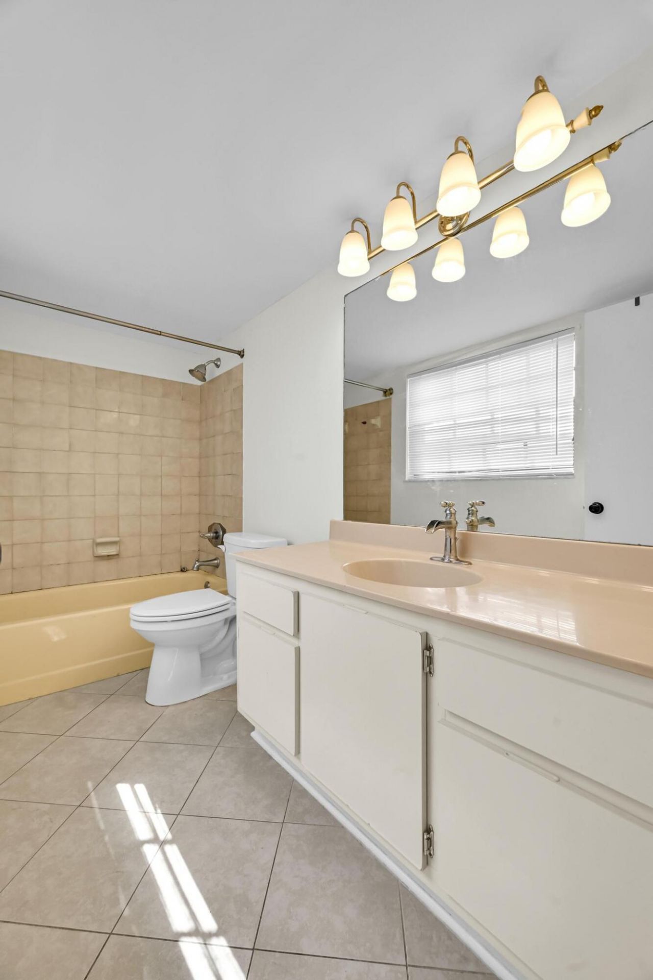 2013 NE Collins Circle, Unit 50, Jensen Beach, FL 34957 Photo