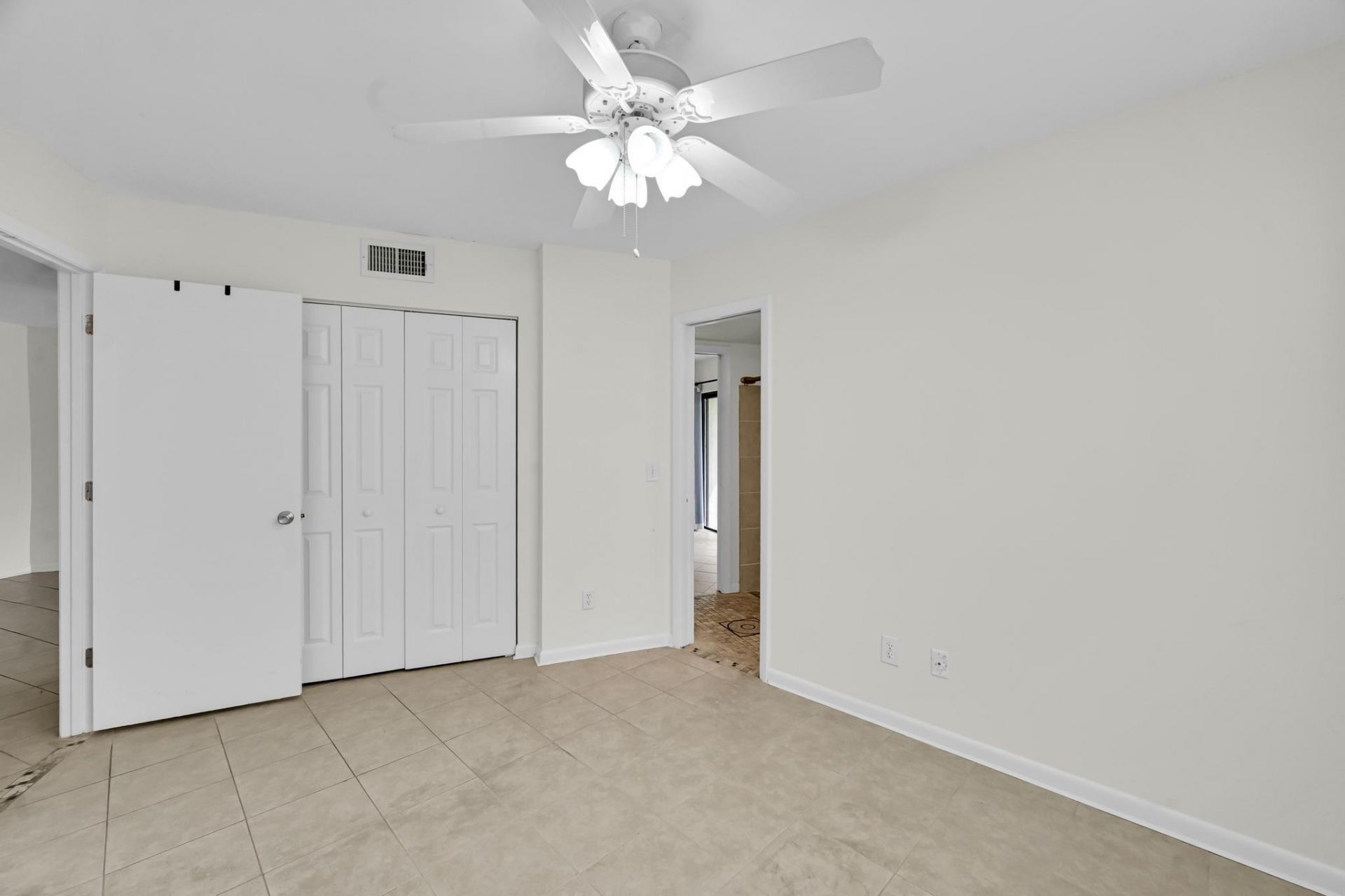 2013 NE Collins Circle, Unit 50, Jensen Beach, FL 34957 Photo
