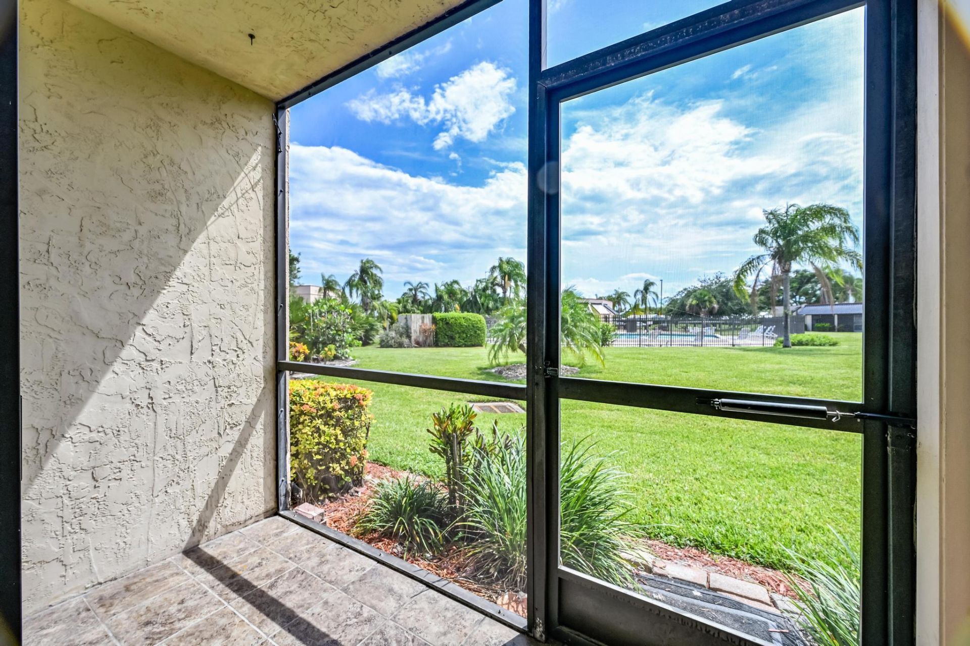 2013 NE Collins Circle, Unit 50, Jensen Beach, FL 34957 Photo