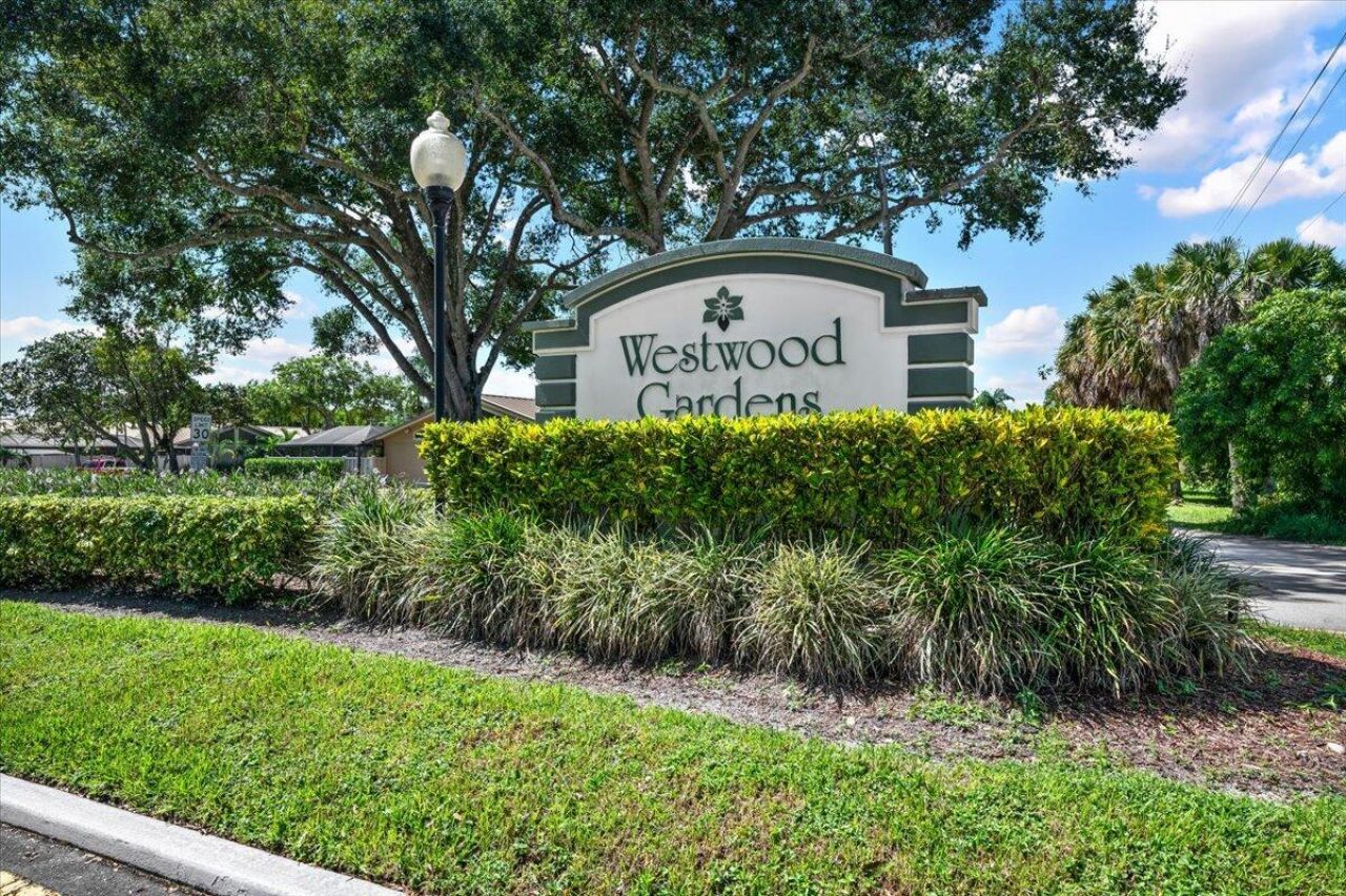 5715 Golden Eagle Circle, Palm Beach Gardens, FL 33418 Photo