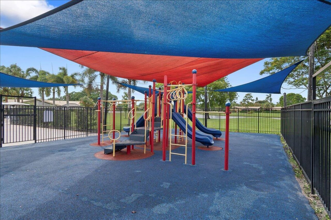 5715 Golden Eagle Circle, Palm Beach Gardens, FL 33418 Photo