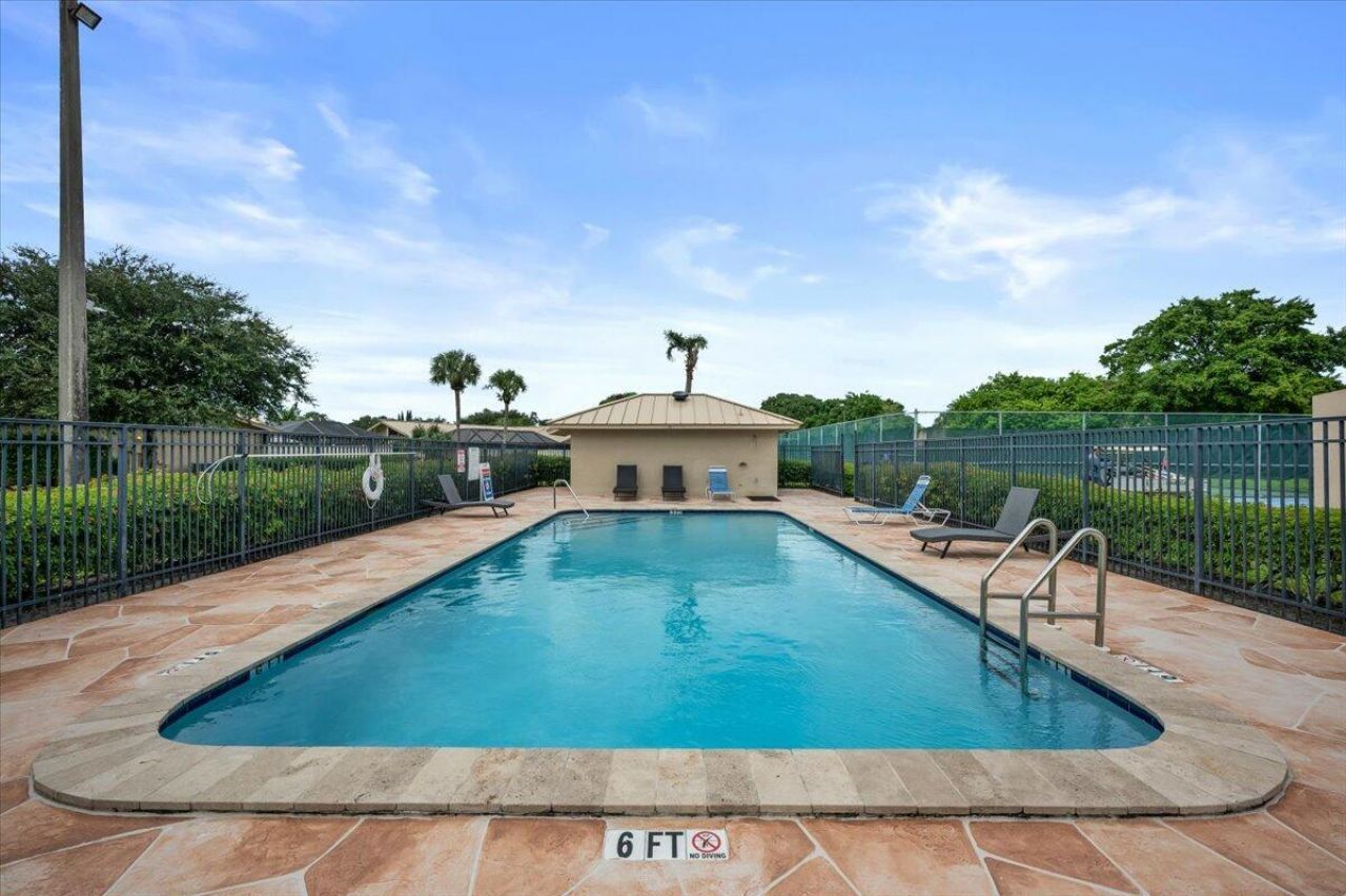 5715 Golden Eagle Circle, Palm Beach Gardens, FL 33418 Photo