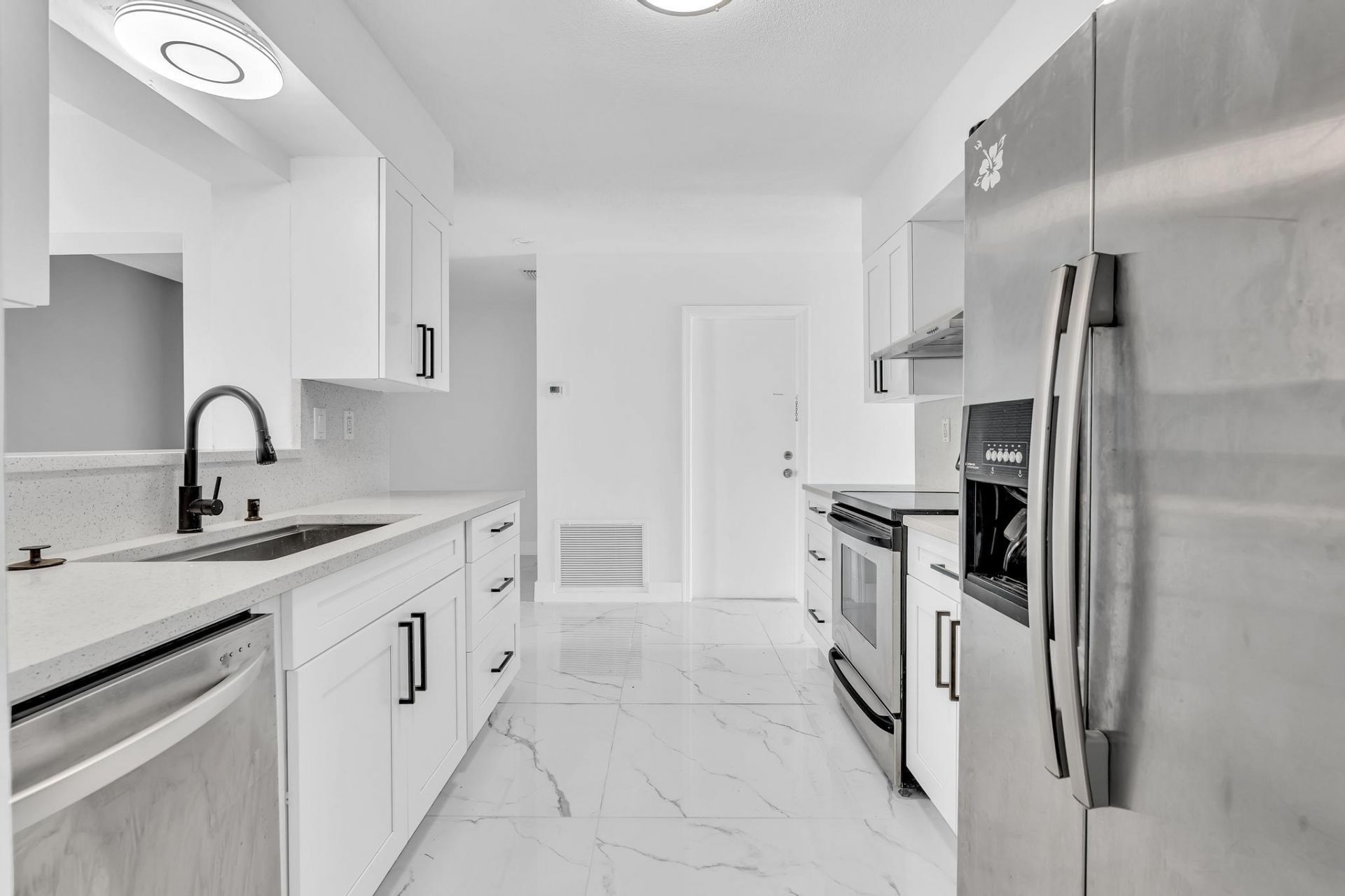 6812 NW 74th Place, Tamarac, FL 33321 Photo