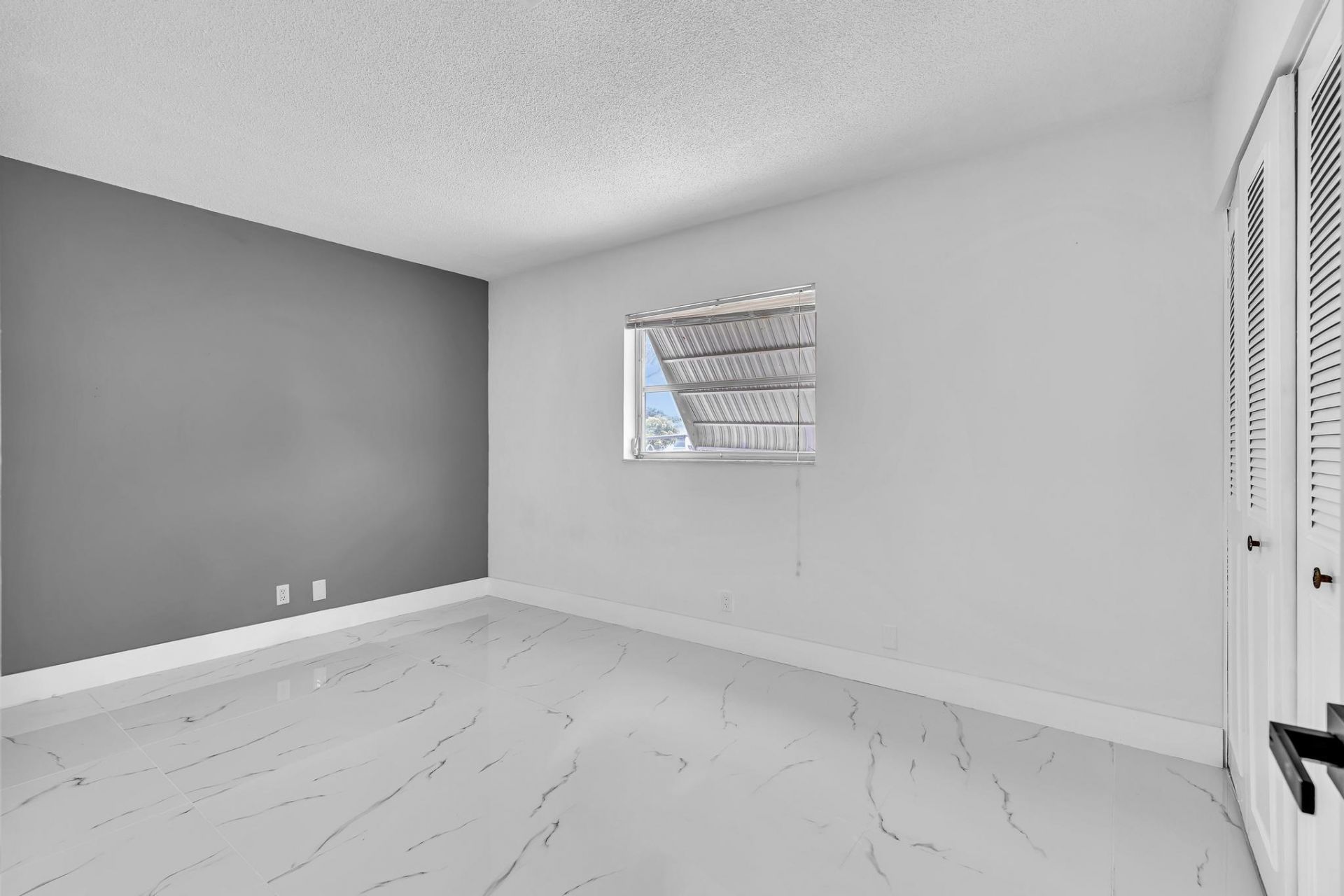 6812 NW 74th Place, Tamarac, FL 33321 Photo