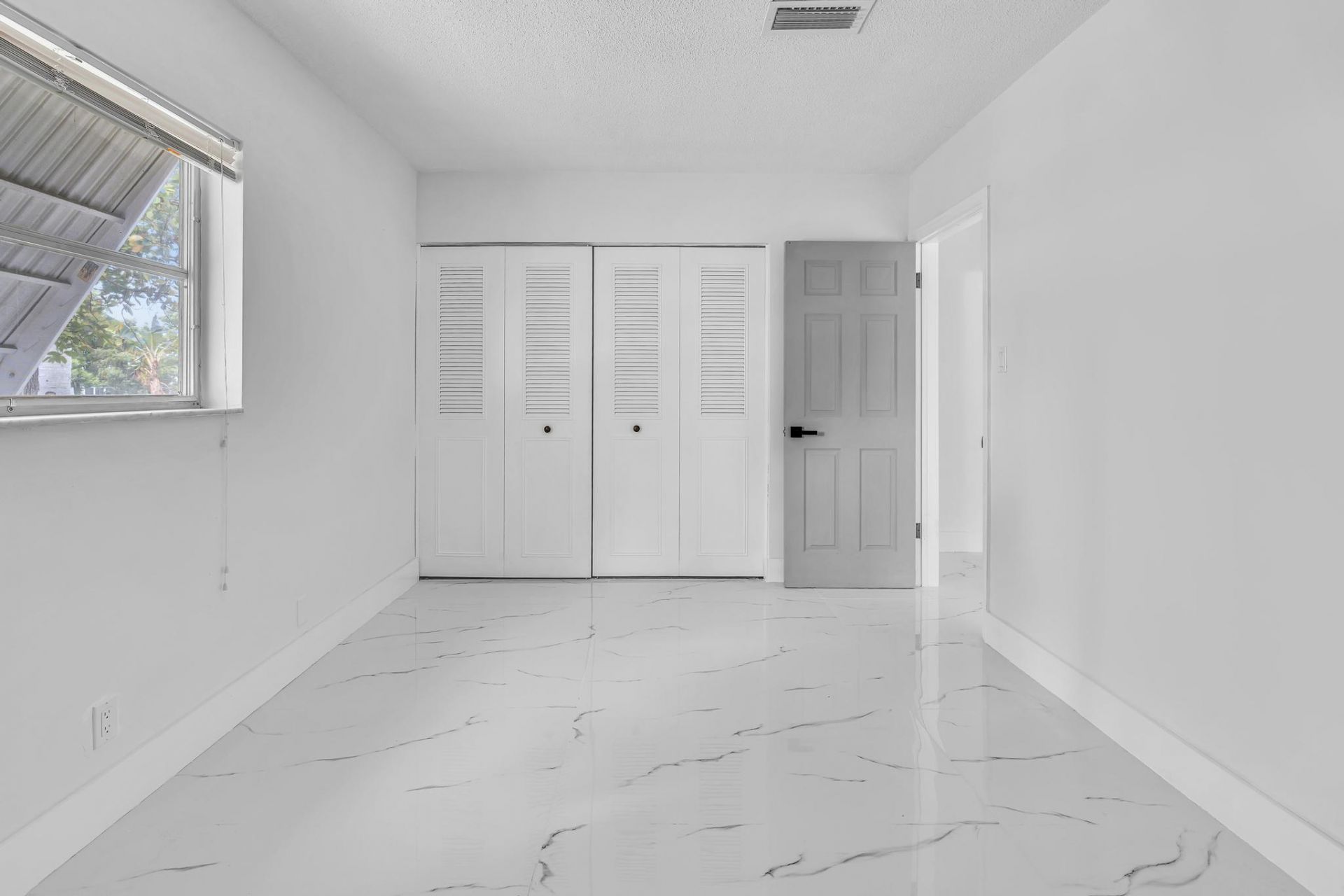 6812 NW 74th Place, Tamarac, FL 33321 Photo