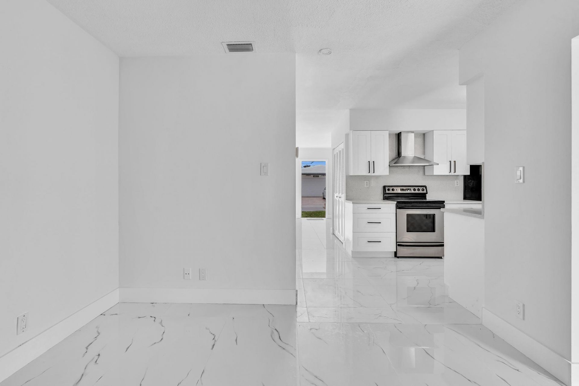 6812 NW 74th Place, Tamarac, FL 33321 Photo