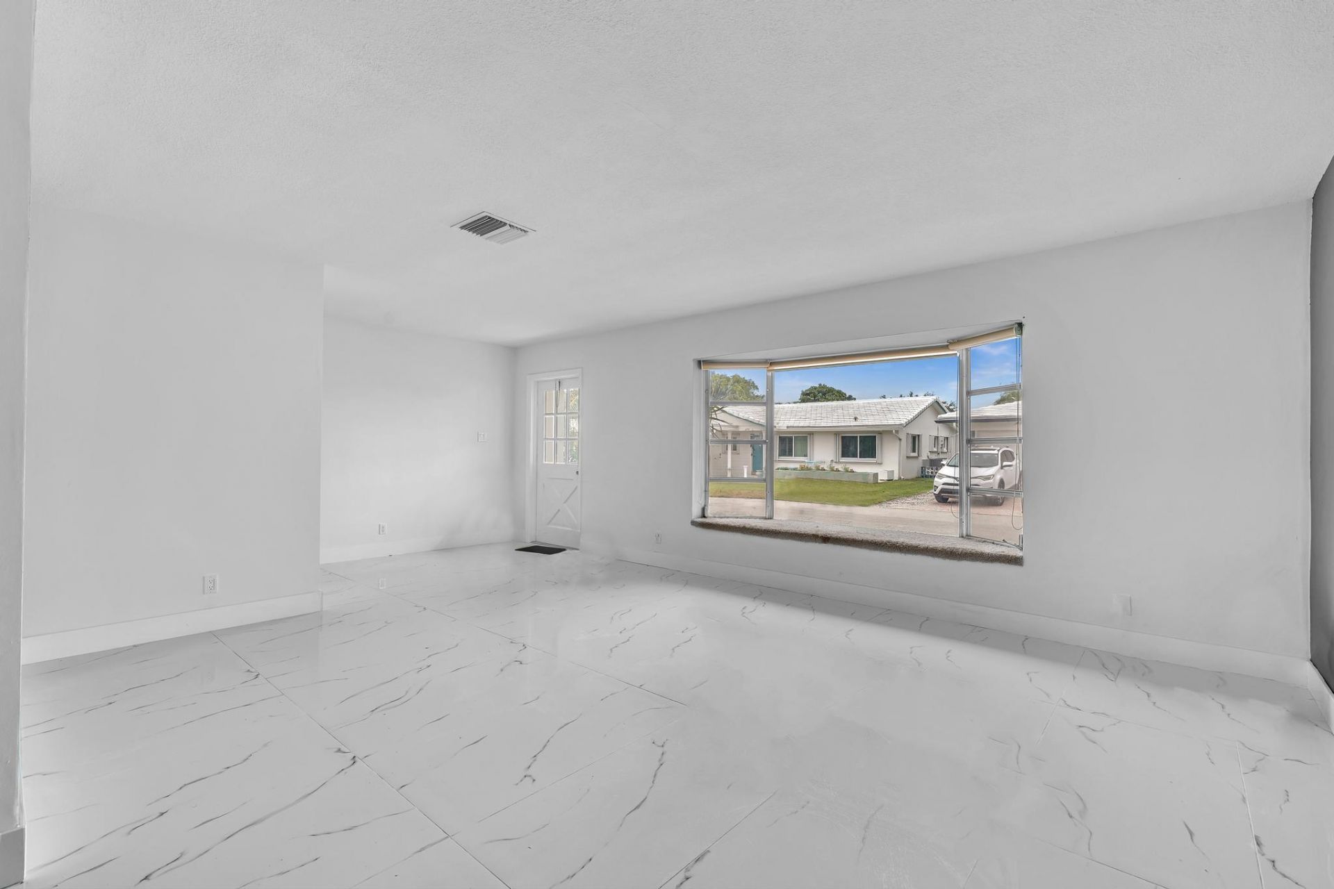6812 NW 74th Place, Tamarac, FL 33321 Photo
