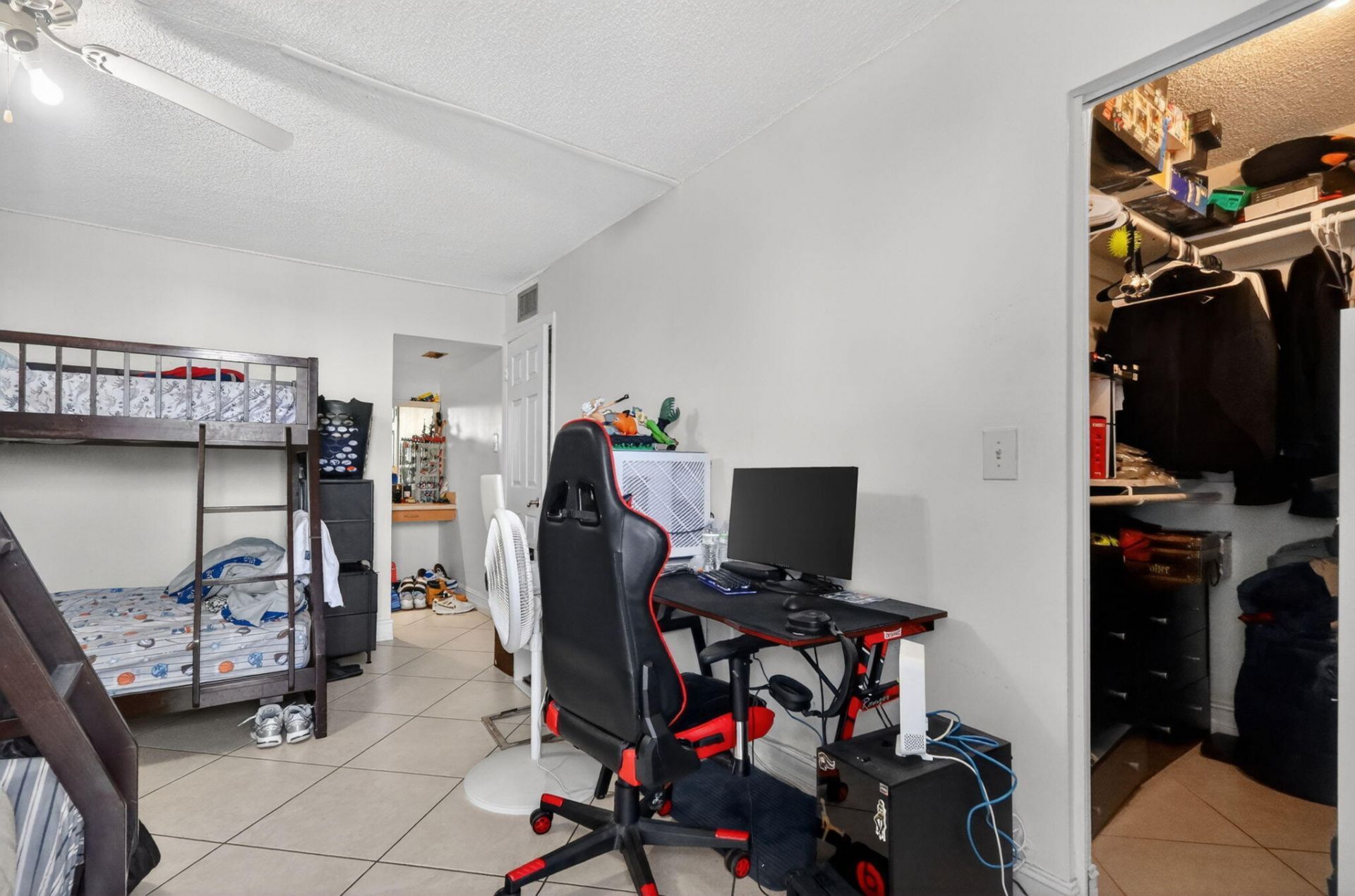 1801 S Treasure Drive, Unit 415, North Bay Village, FL 33141 Photo