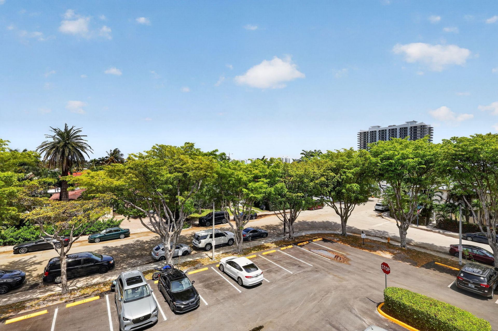 1801 S Treasure Drive, Unit 415, North Bay Village, FL 33141 Photo
