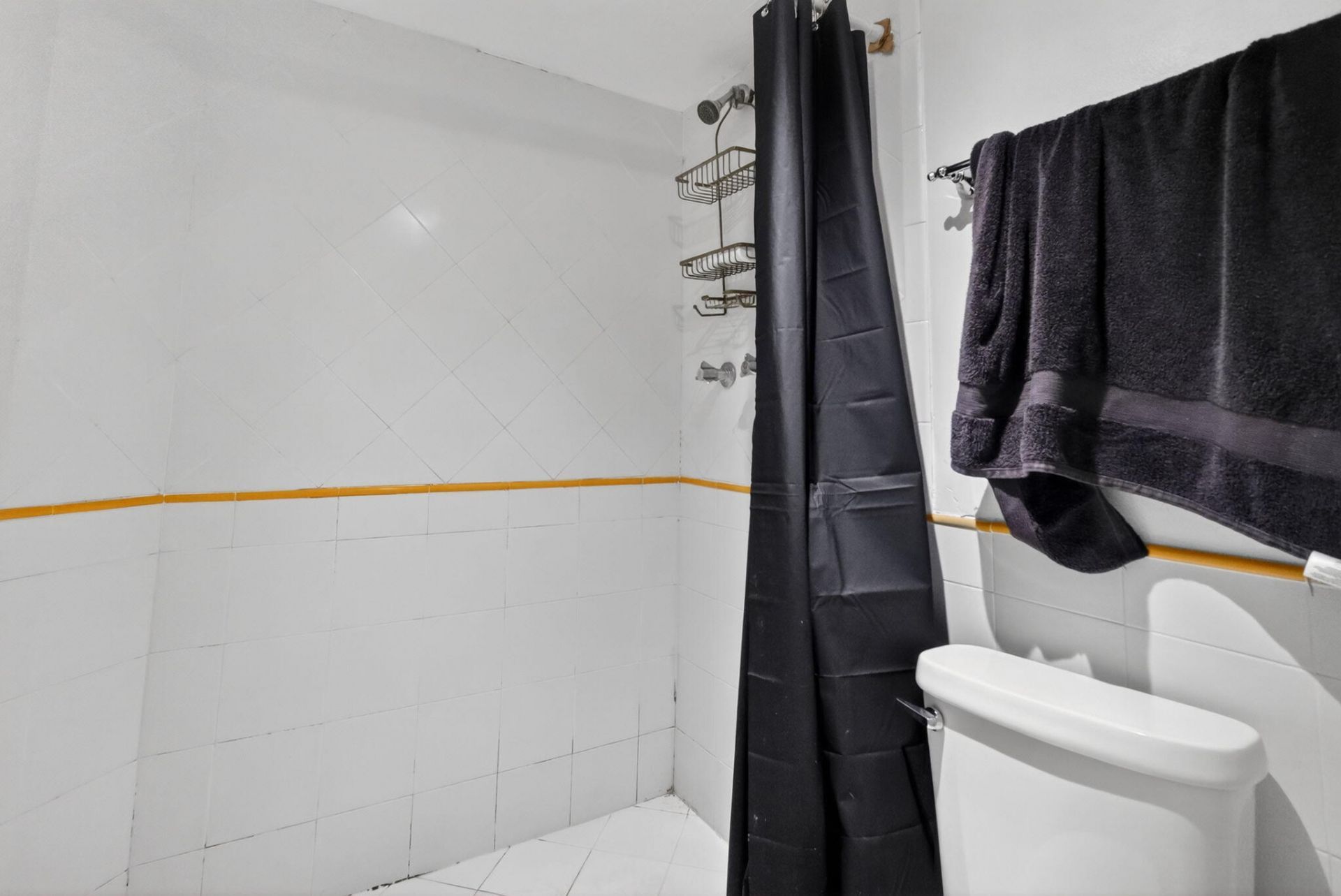 1801 S Treasure Drive, Unit 415, North Bay Village, FL 33141 Photo