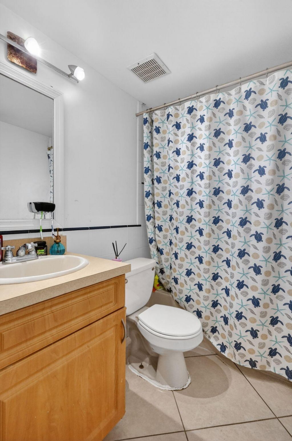 1801 S Treasure Drive, Unit 415, North Bay Village, FL 33141 Photo