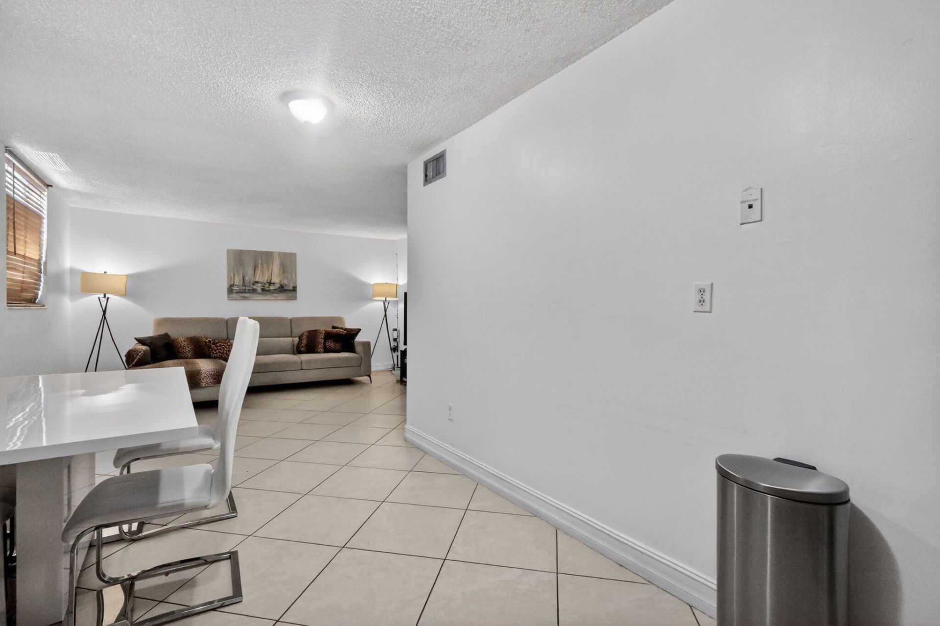 1801 S Treasure Drive, Unit 415, North Bay Village, FL 33141 Photo