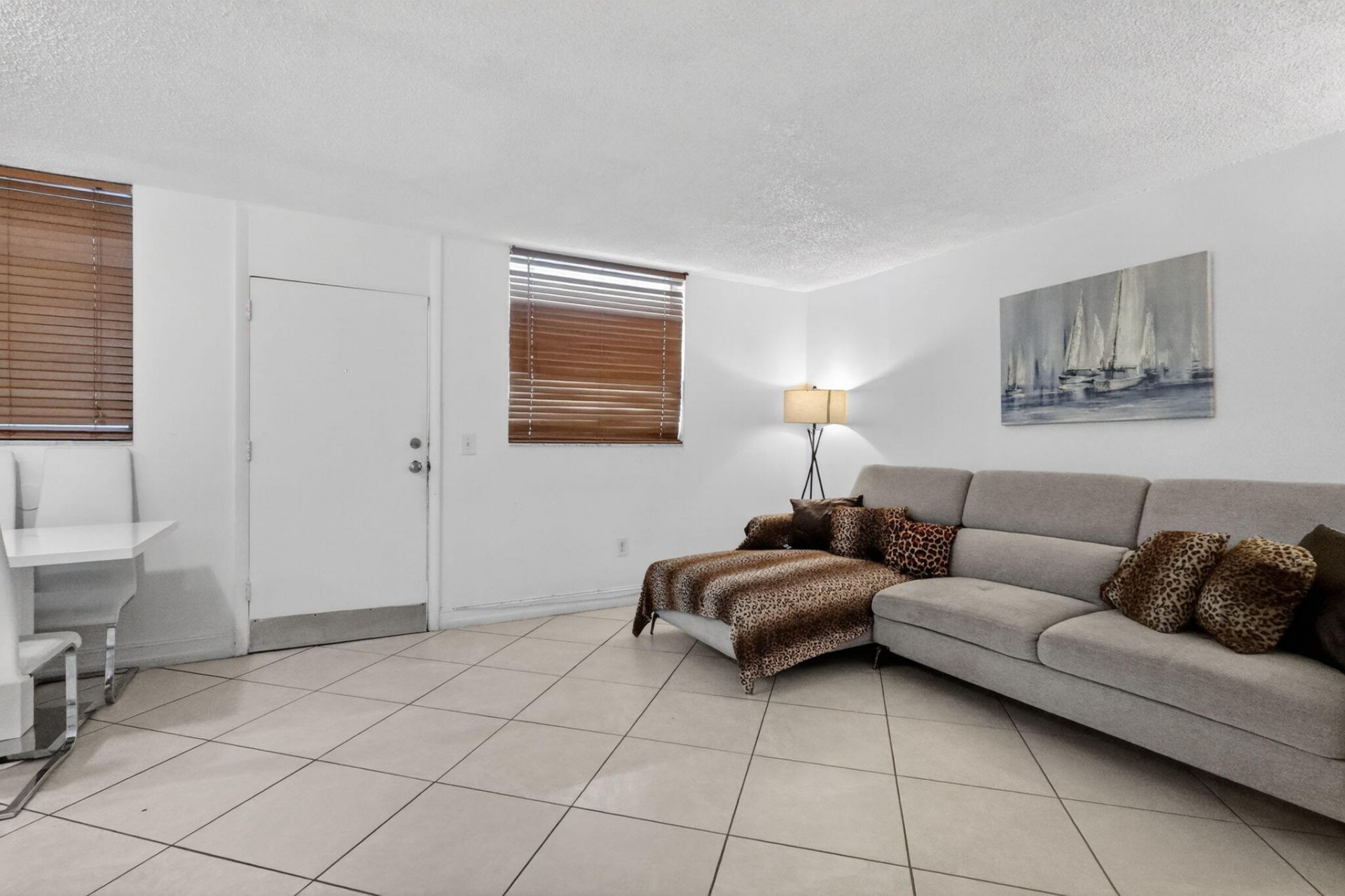 1801 S Treasure Drive, Unit 415, North Bay Village, FL 33141 Photo