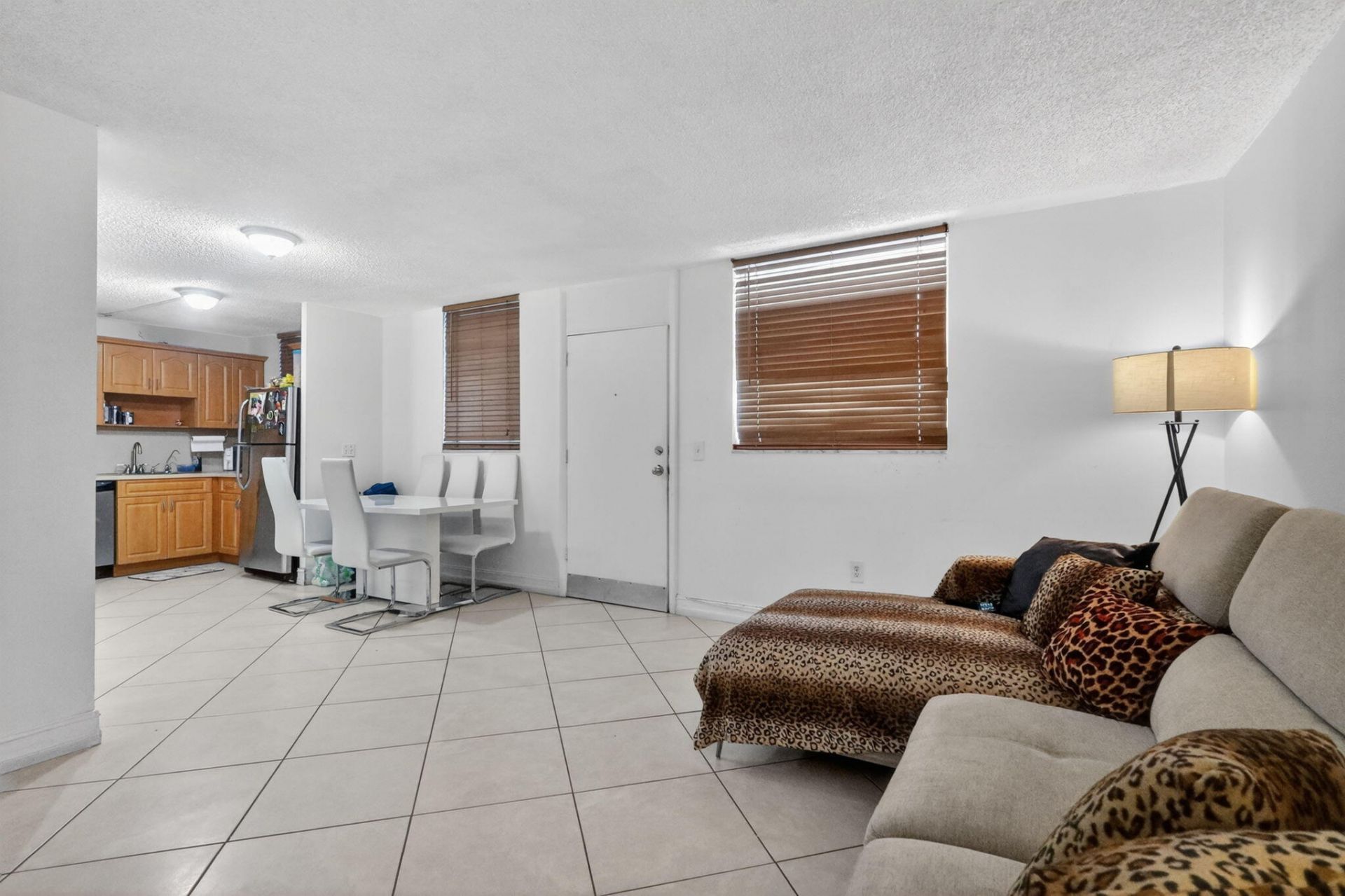 1801 S Treasure Drive, Unit 415, North Bay Village, FL 33141 Photo