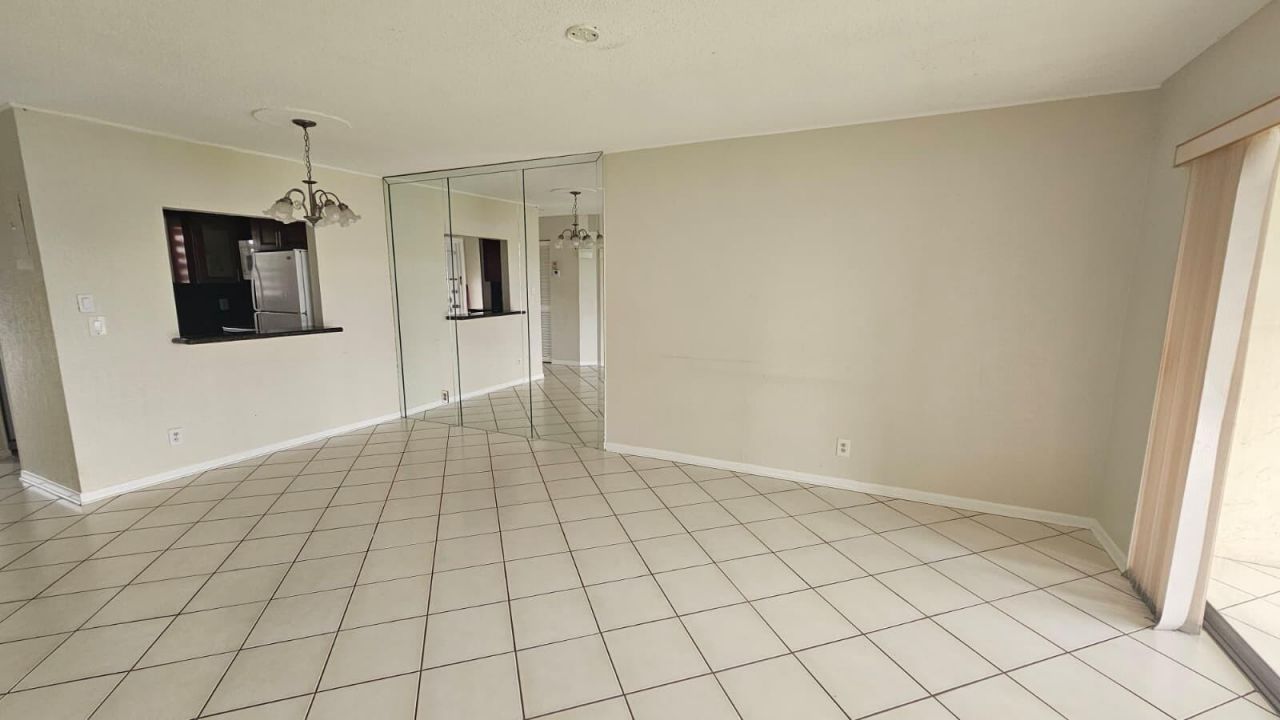 9911 Sandalfoot Boulevard, Unit 116, Boca Raton, FL 33428 Photo