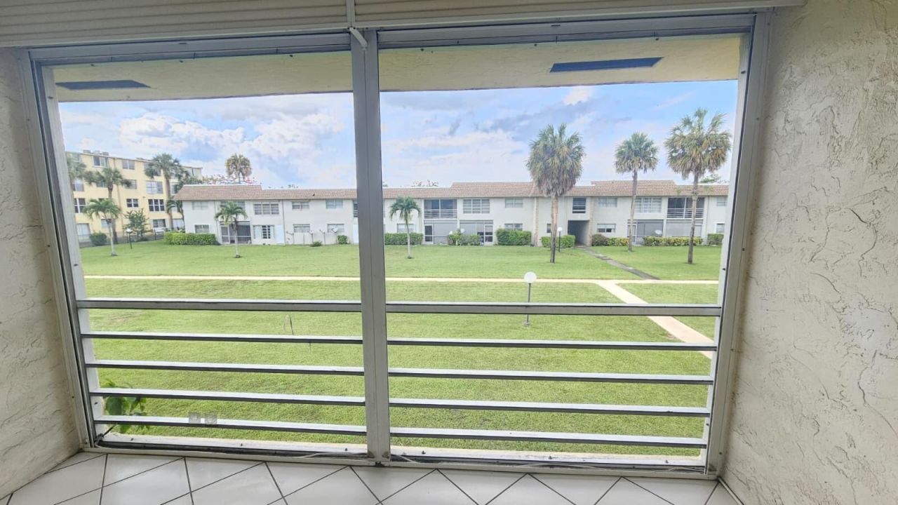 9911 Sandalfoot Boulevard, Unit 116, Boca Raton, FL 33428 Photo