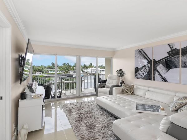 2611 N Riverside Drive, Unit 307, Pompano Beach, FL 33062