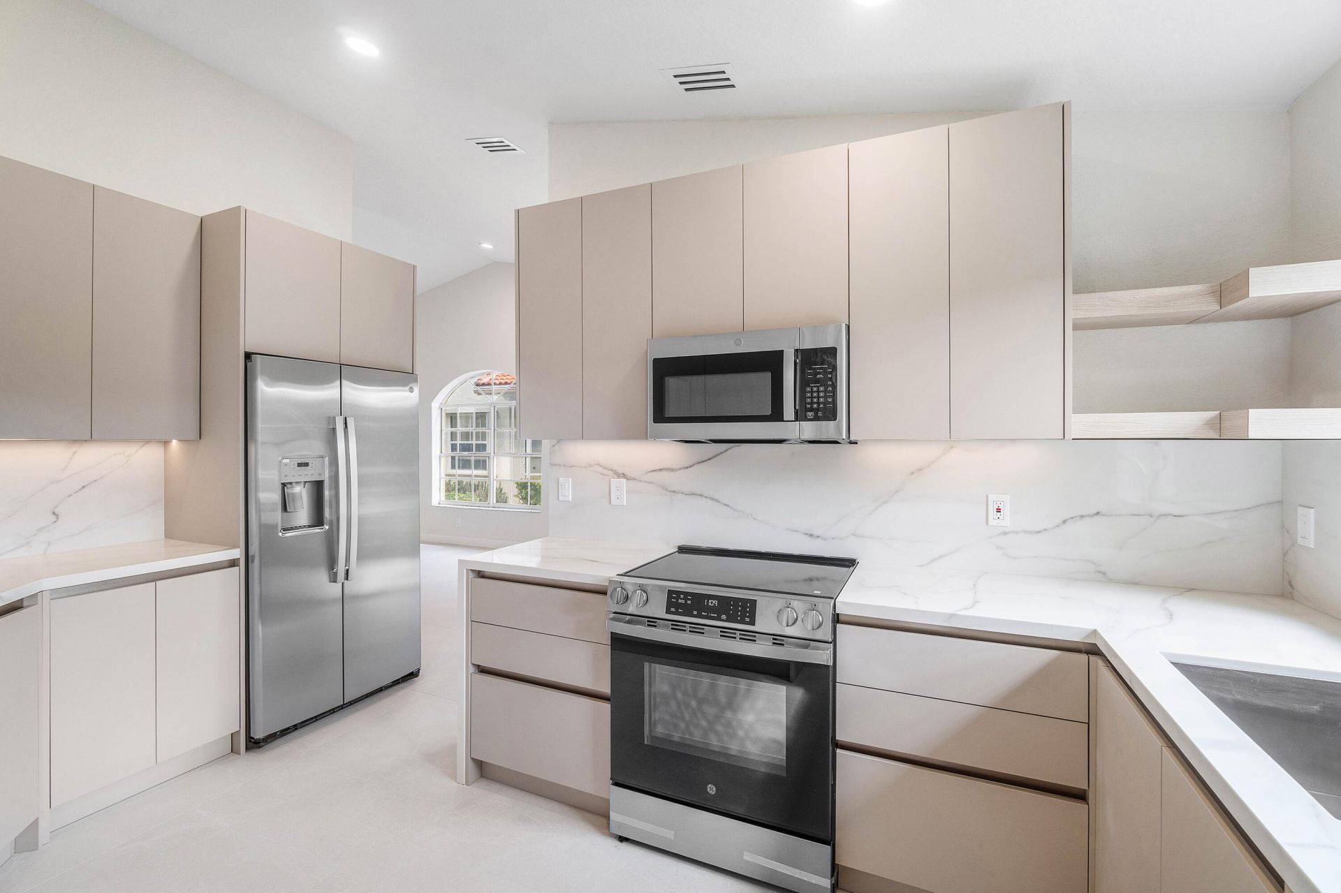 6170 Lake Hibiscus Drive, Delray Beach, FL 33484 Photo
