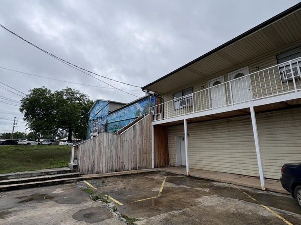 162 E Race St, Kingston, TN 37763