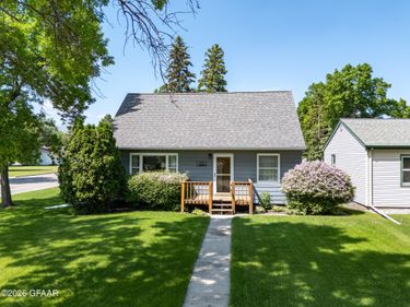 422 GRANT Street , Crookston, MN 56716