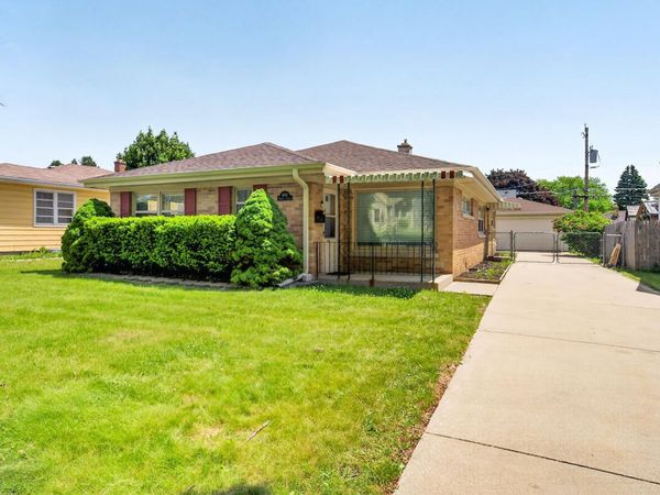 1001 Oregon St, Racine, WI 53405