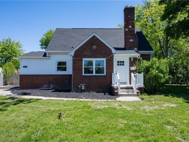 4636 Kennison Parkway , Hamburg, NY 14075