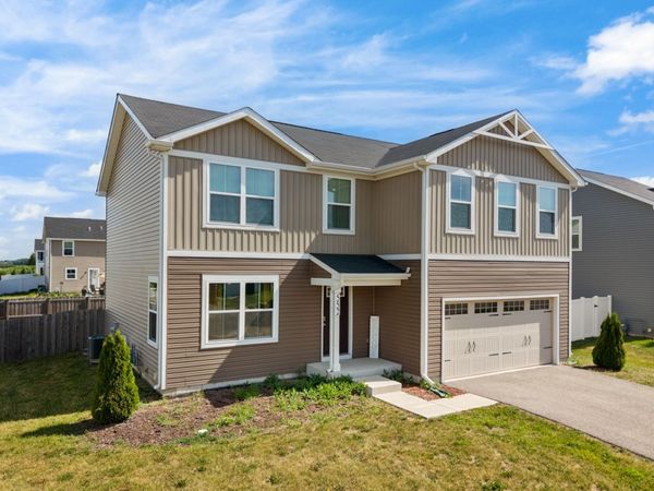 552 Dawns End , Hampshire, IL 60140