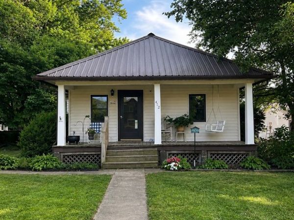412 E Pine Street, Paxton, IL 60957