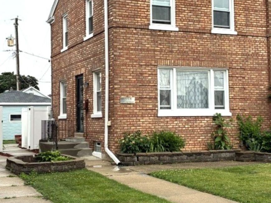 Main Photo