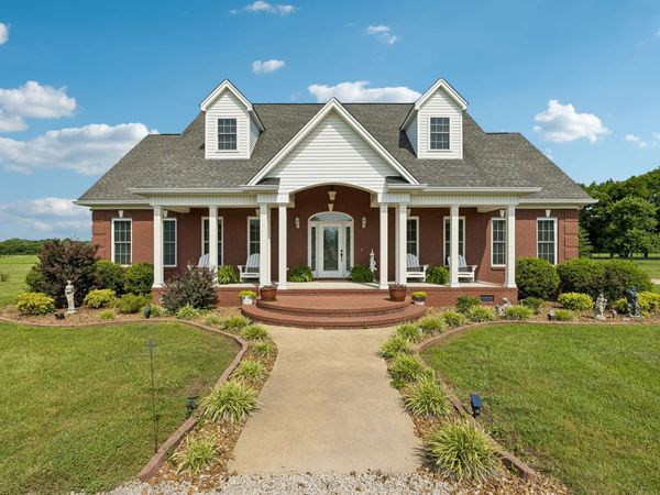 4294 Trousdale Ln , Columbia, TN 38401