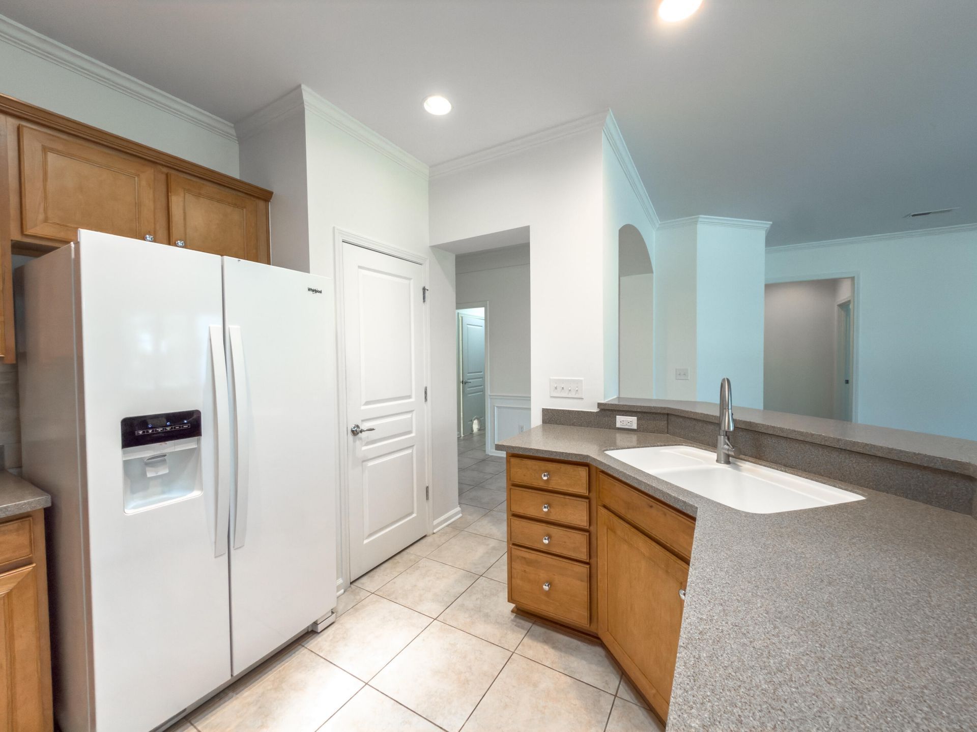 318 Oyster Bay Drive Photo 11