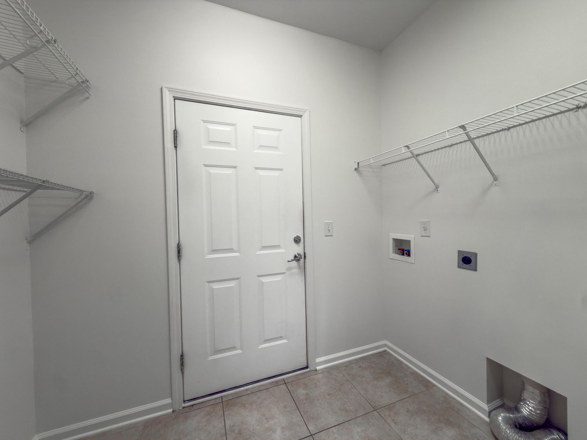 318 Oyster Bay Drive Photo 16