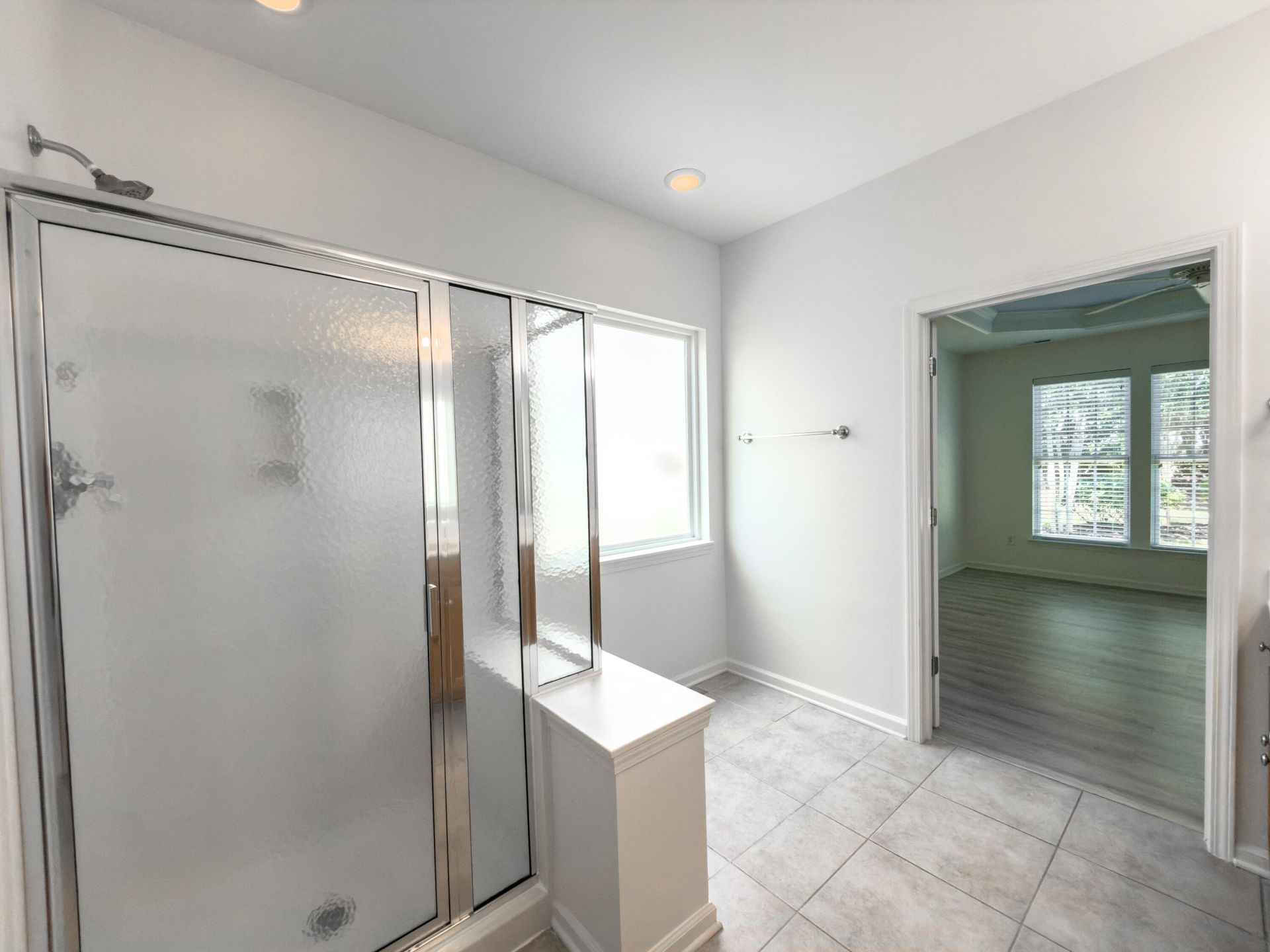 318 Oyster Bay Drive Photo 22