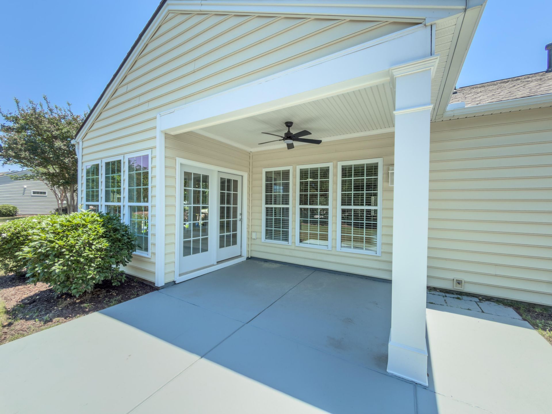 318 Oyster Bay Drive Photo 27