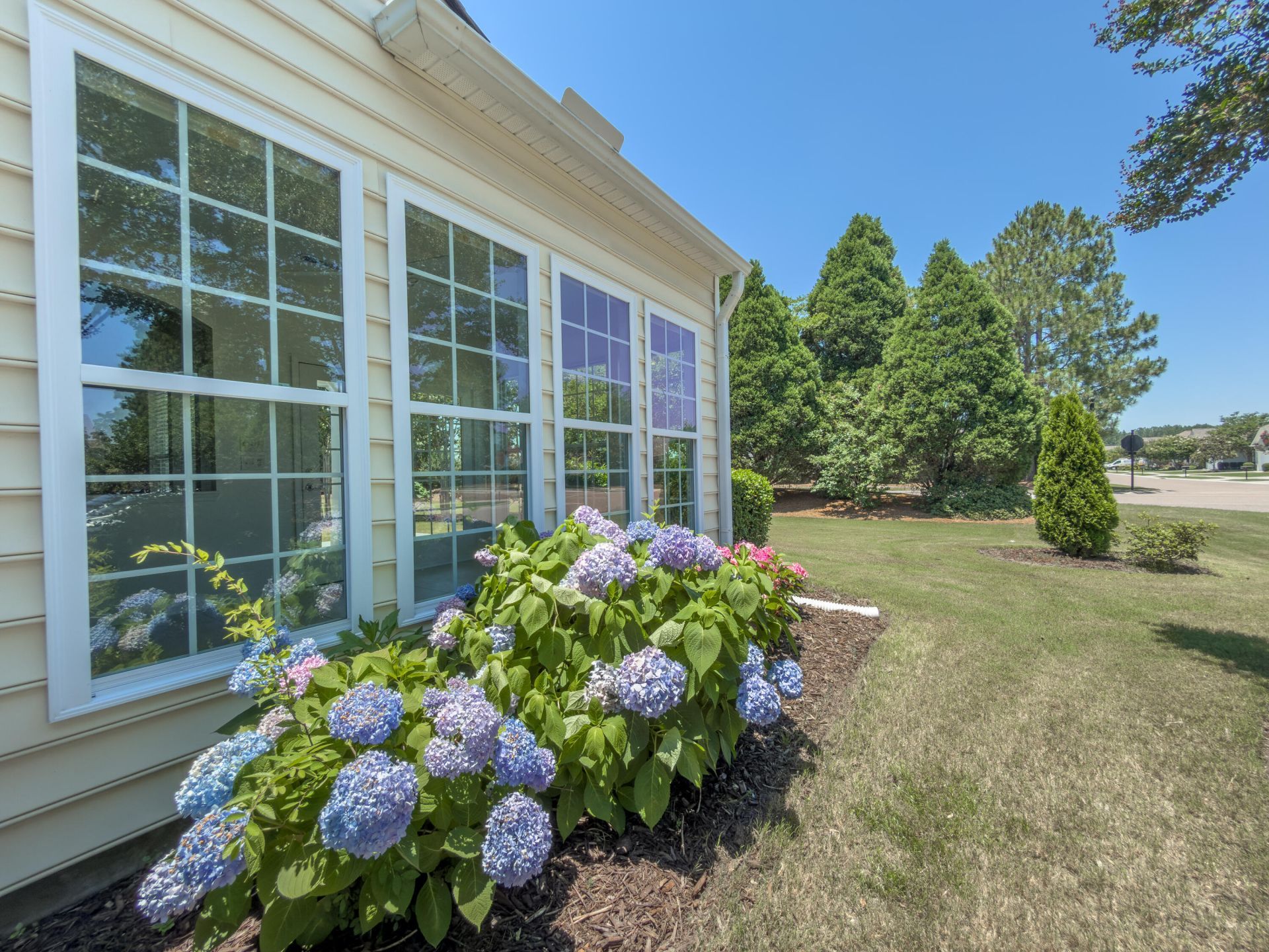 318 Oyster Bay Drive Photo 28