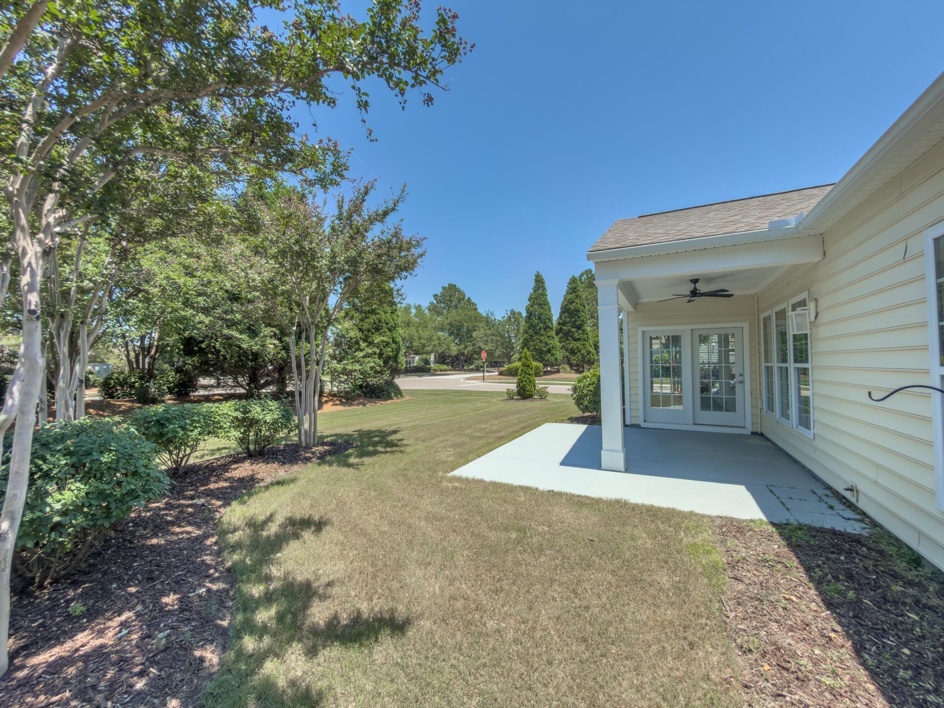 318 Oyster Bay Drive Photo 29