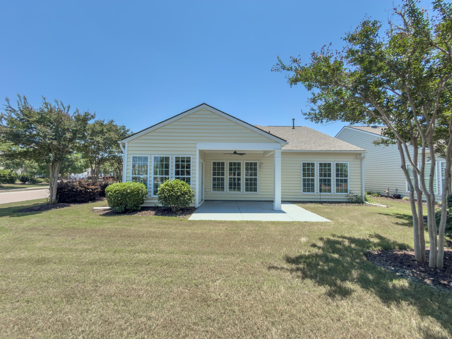 318 Oyster Bay Drive Photo 30