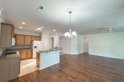 318 Oyster Bay Drive photo 4
