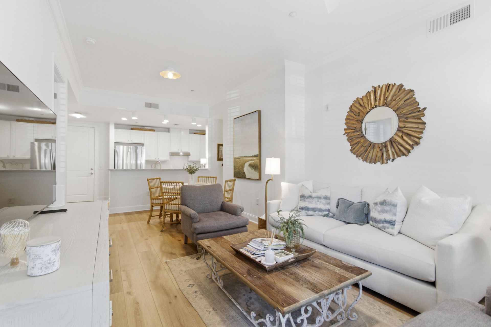 135 Pier View Street Photo 10