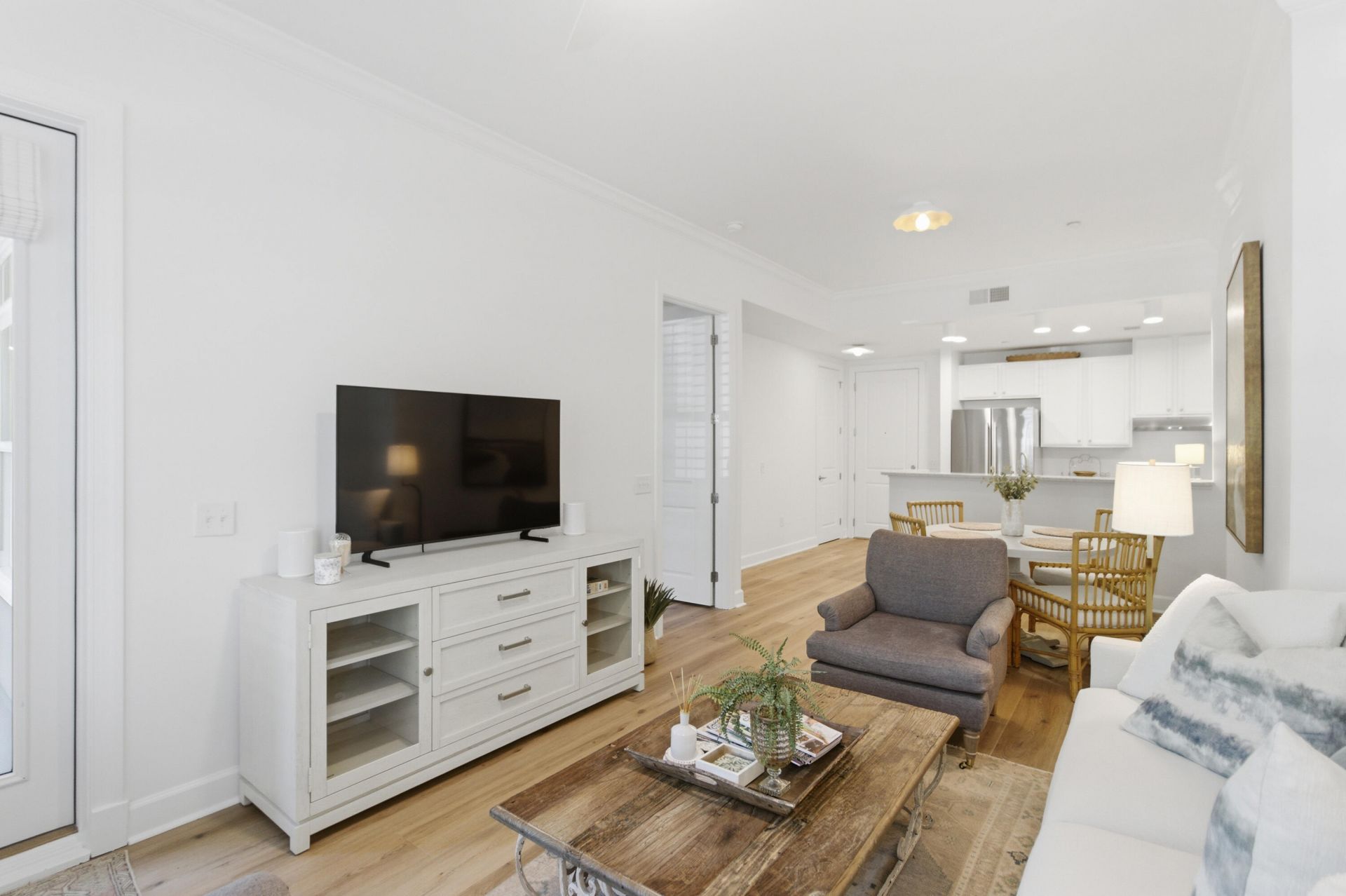 135 Pier View Street Photo 11