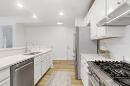 135 Pier View Street photo 4