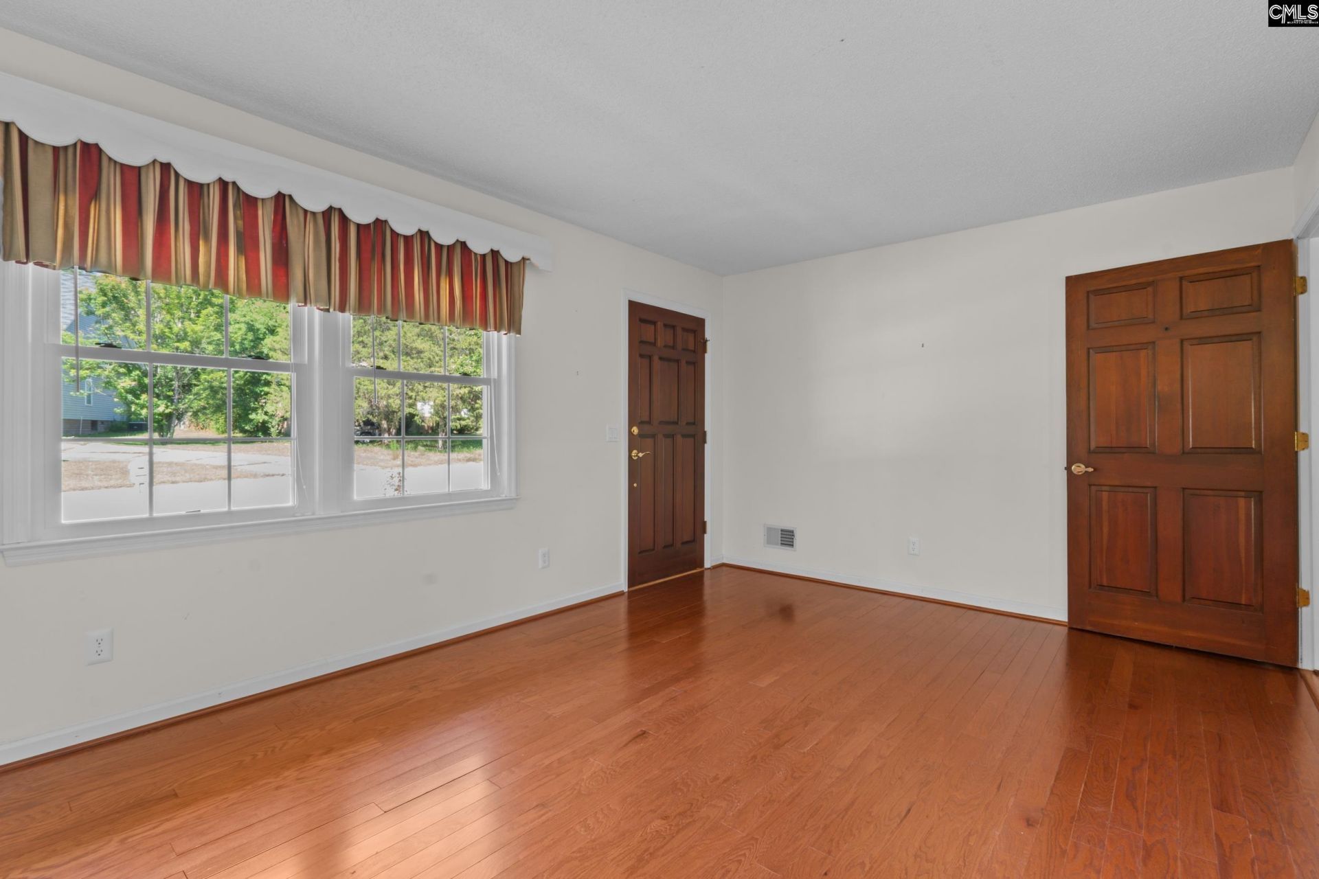 309 Remington Drive  Photo 7