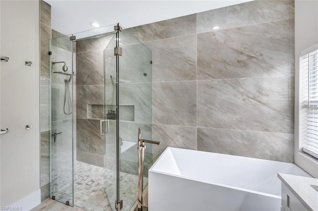 8260 Laurel Lakes Blvd, Naples, FL 34119 Photo