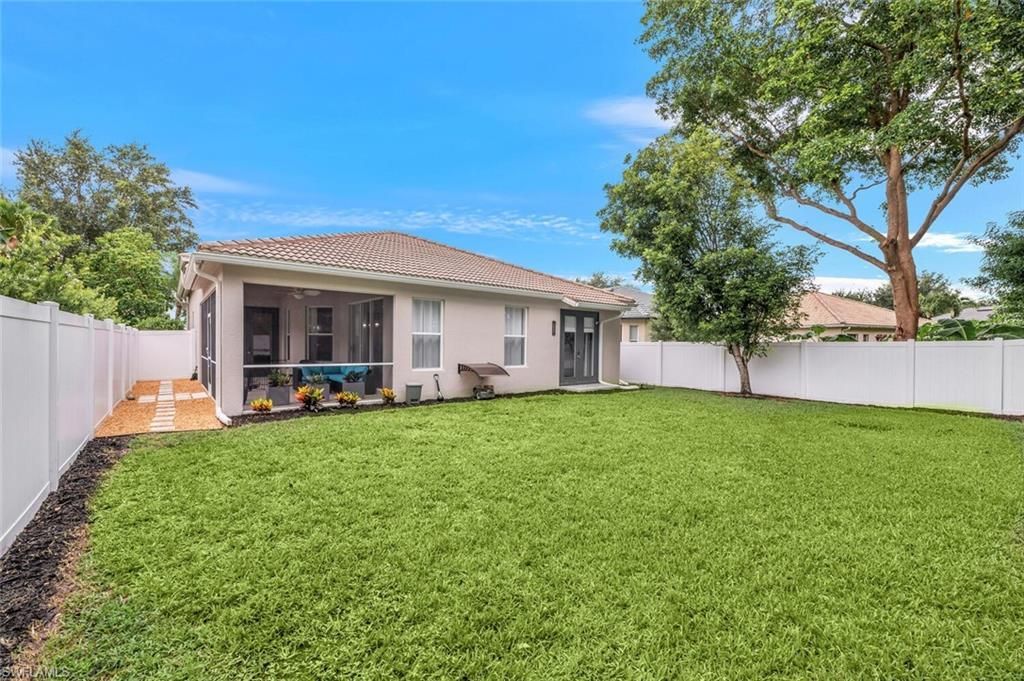 8260 Laurel Lakes Blvd, Naples, FL 34119 Photo