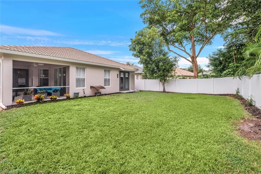 8260 Laurel Lakes Blvd, Naples, FL 34119 Photo
