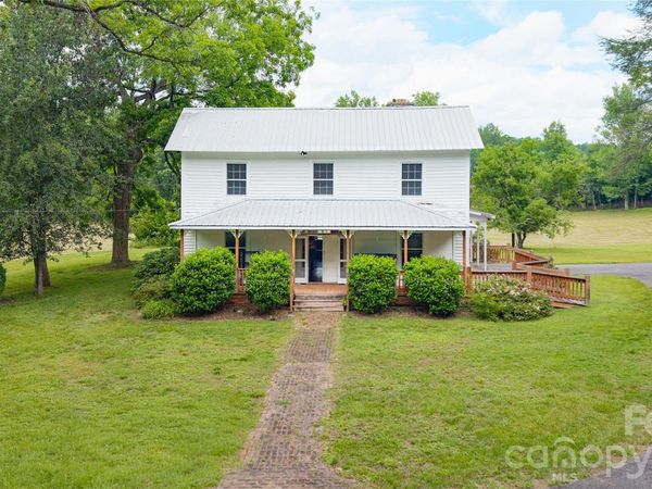 1511 Millers Creek Road , Lenoir, NC 28645